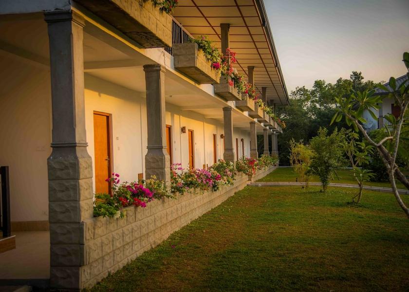 Anuradhapura District Habarana Exterior Detail
