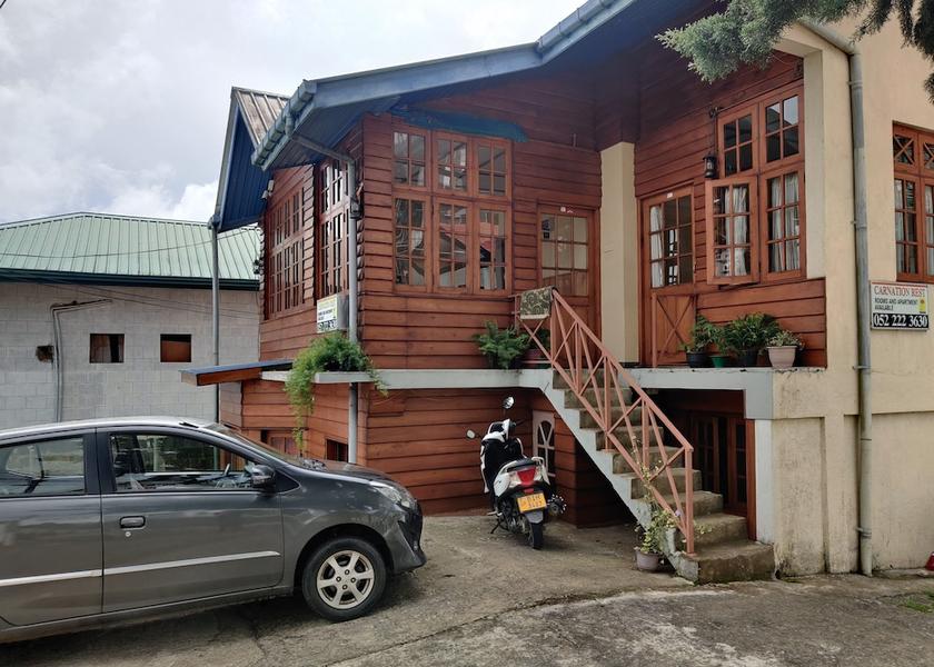 Central Province Nuwara Eliya Front of property