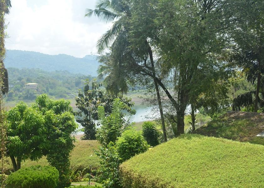Central Province Maberiyatenna Exterior