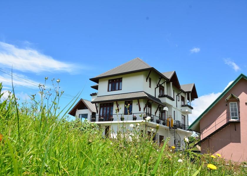 Nuwara Eliya District Nuwara Eliya Facade