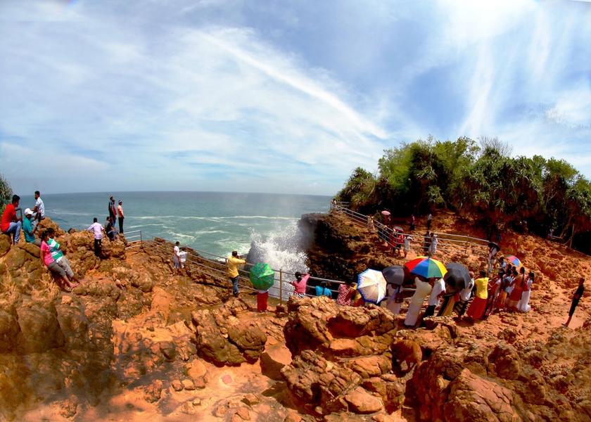 Hambantota District Tangalle Beach