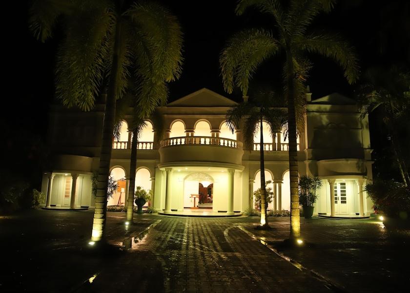 Western Province Kaluwamodara Facade