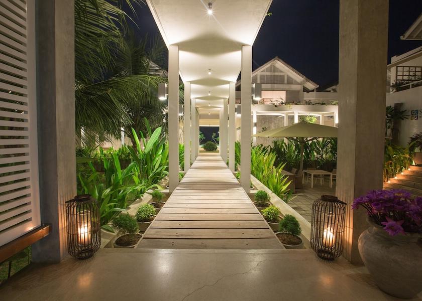 Matara District Kamburugamuwa Interior Entrance