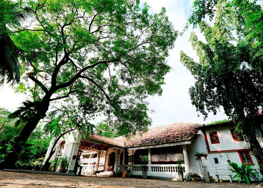 Galle District Unawatuna Facade
