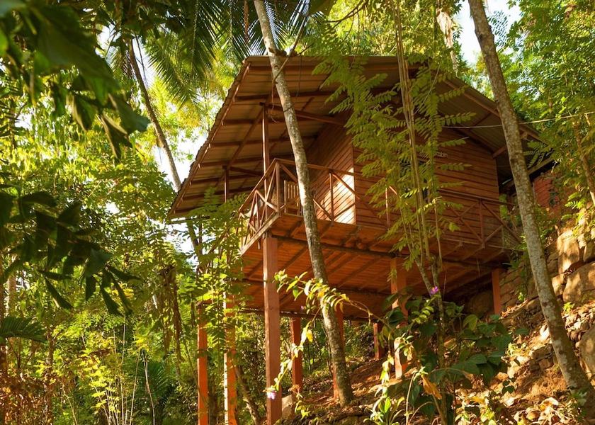 Central Province Orutota Exterior