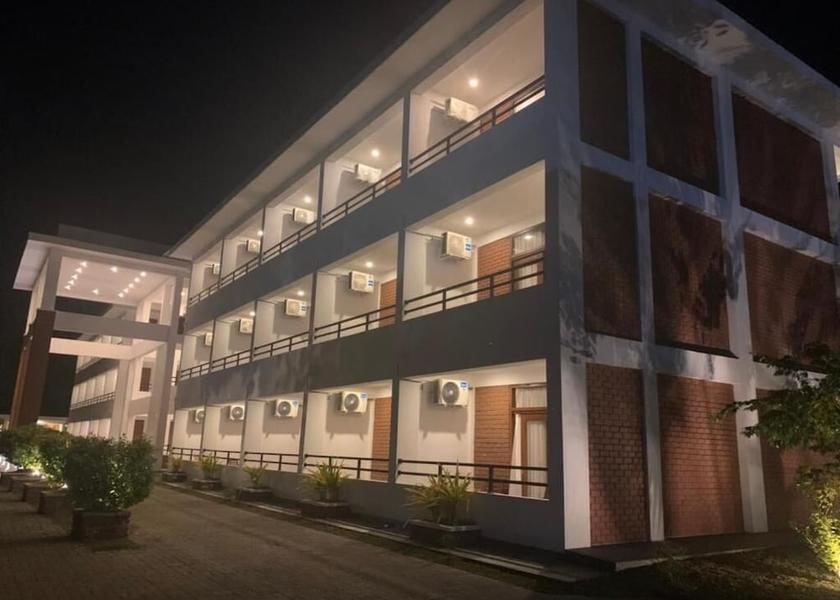 Puttalam District Wennappuwa Facade