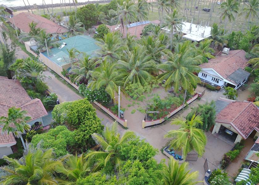 Puttalam District Wennappuwa Facade