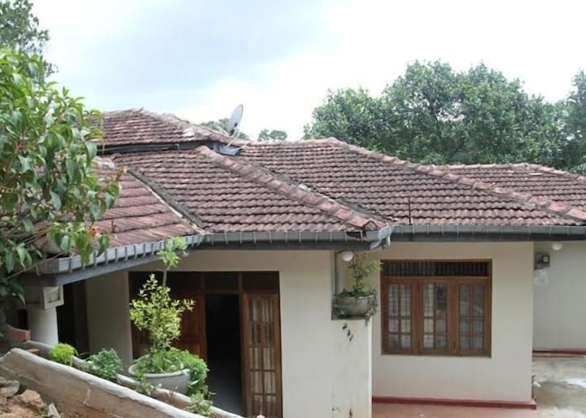 Central Province Pilimathalawa Exterior Detail