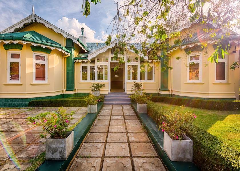 Central Province Nuwara Eliya Front of property