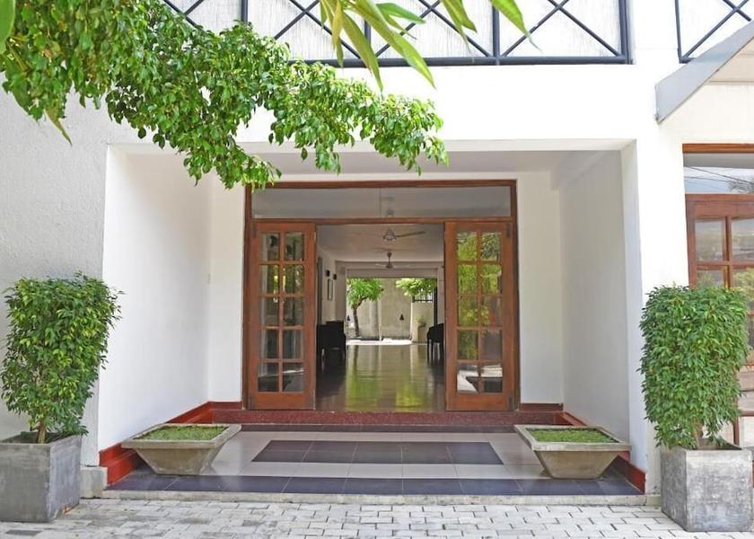 Western Province Mount Lavinia Front of property