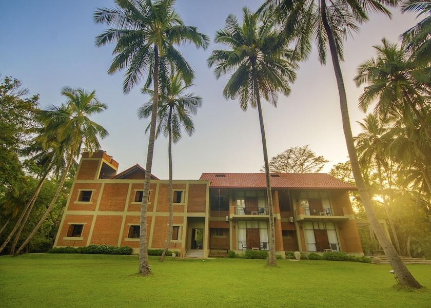 Central Province Dambulla Exterior Detail