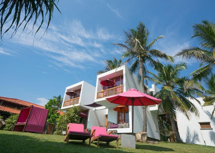 Matara District Dickwella Exterior Detail