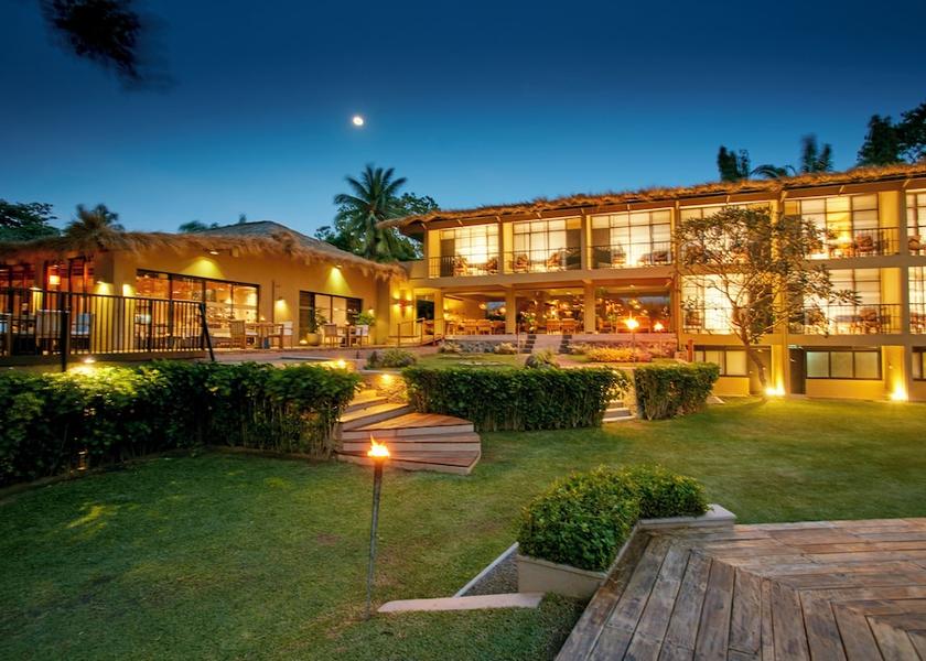 Hambantota District Tissamaharama Facade