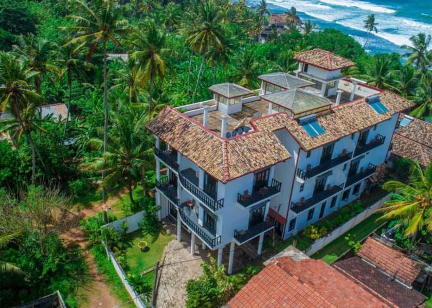 Matara District Weligama Entrance