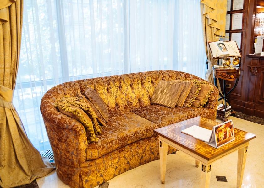  Chisinau Lobby