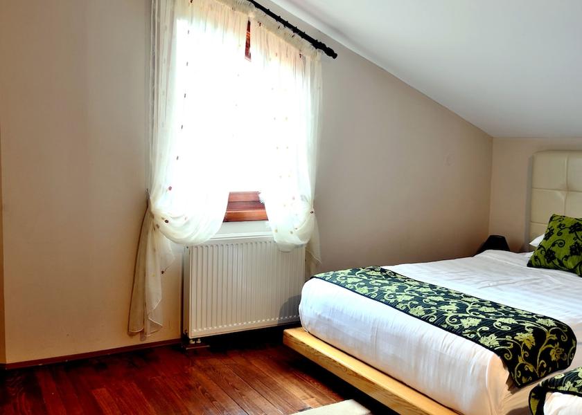  Berovo Room
