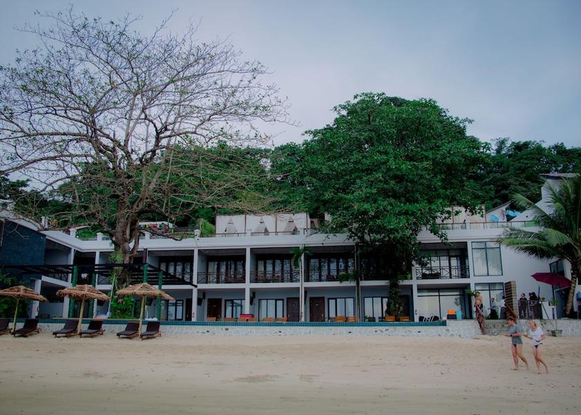  Gyeiktaw Primary image