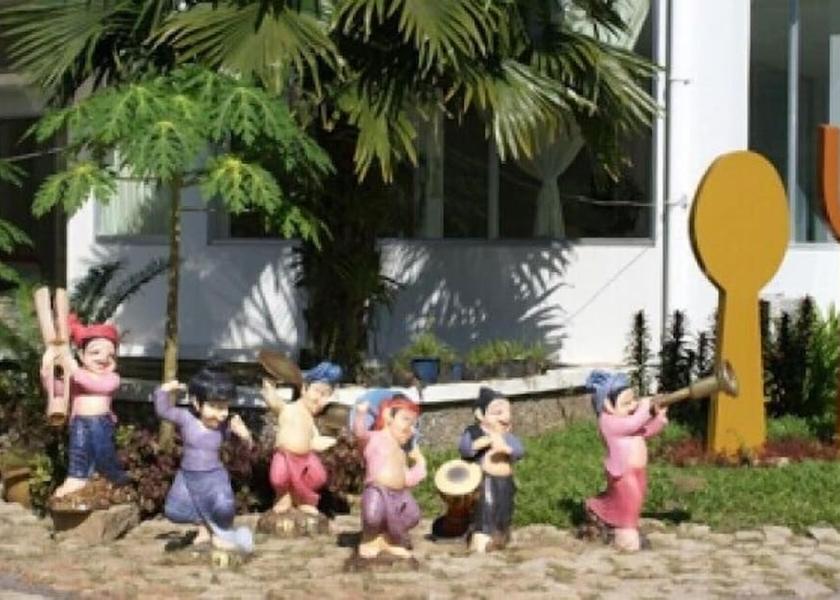 Mon State Kyaikto Exterior Detail