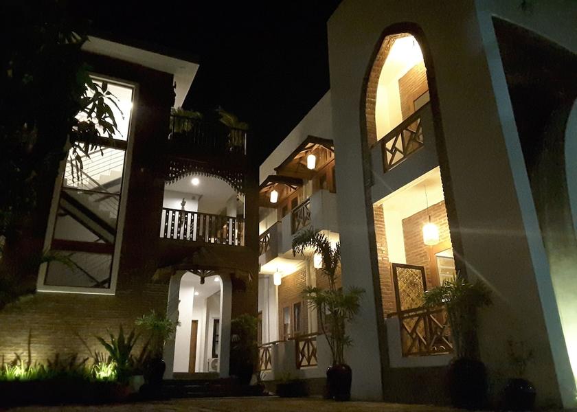 Front of property - evening/night