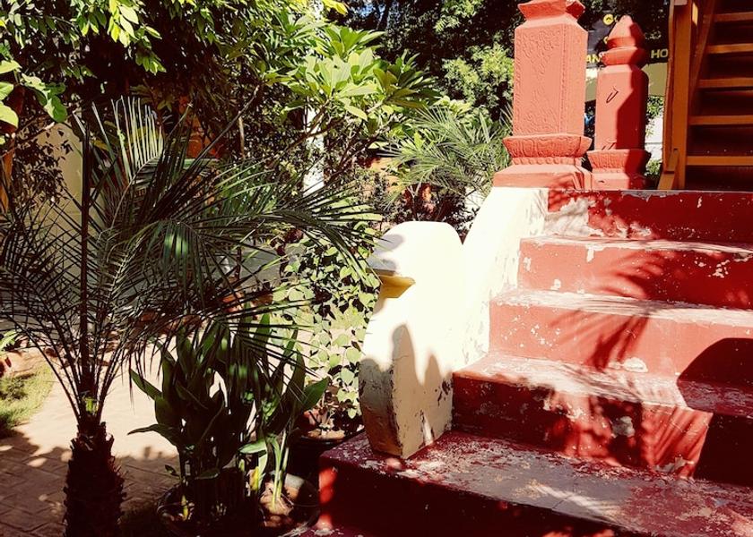 Mandalay Region Nyaung-U Exterior Detail