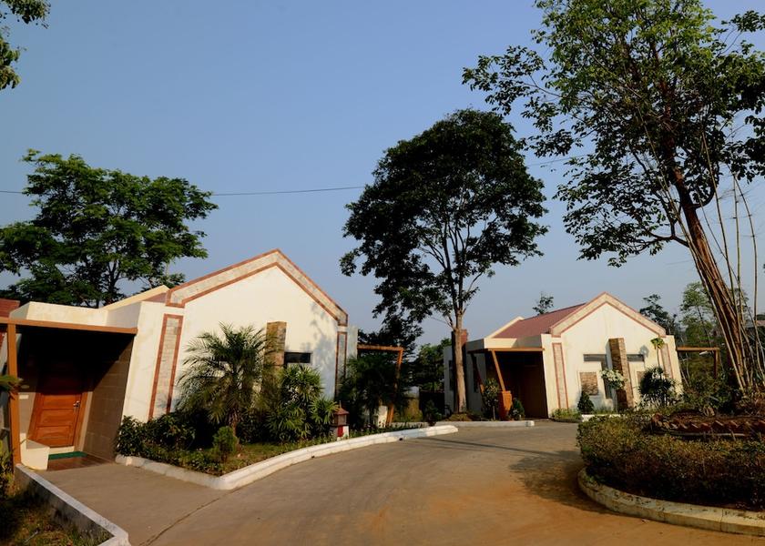 Naypyidaw Union Territory Oattara Thiri Township Mountain view