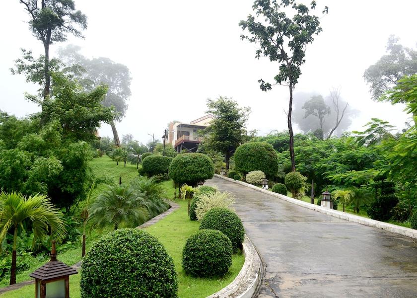  Oattara Thiri Township Exterior Detail