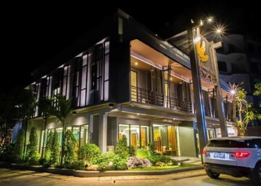  Tachilek Exterior Detail