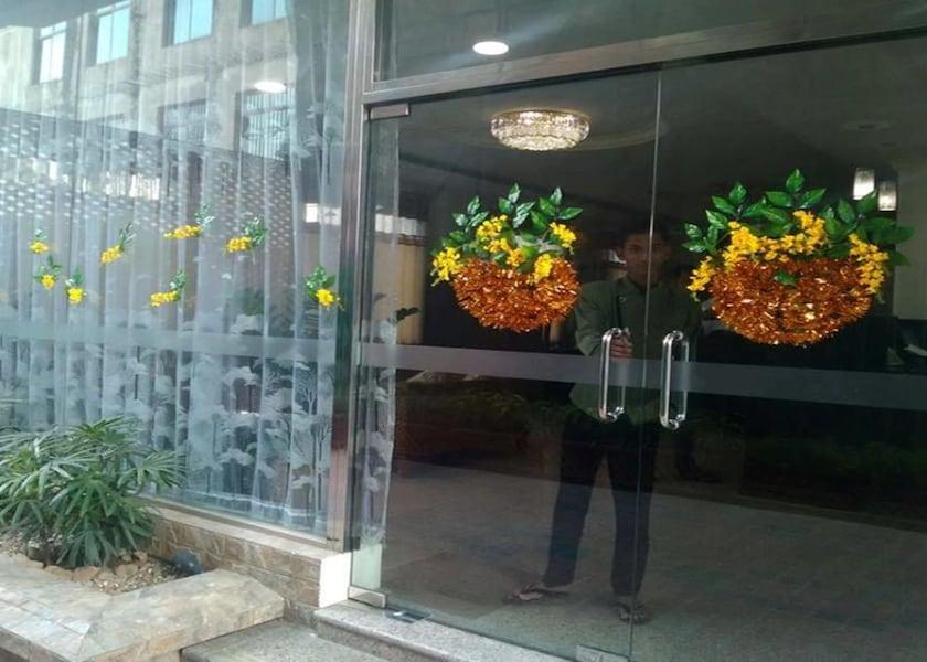  Mandalay Interior Entrance