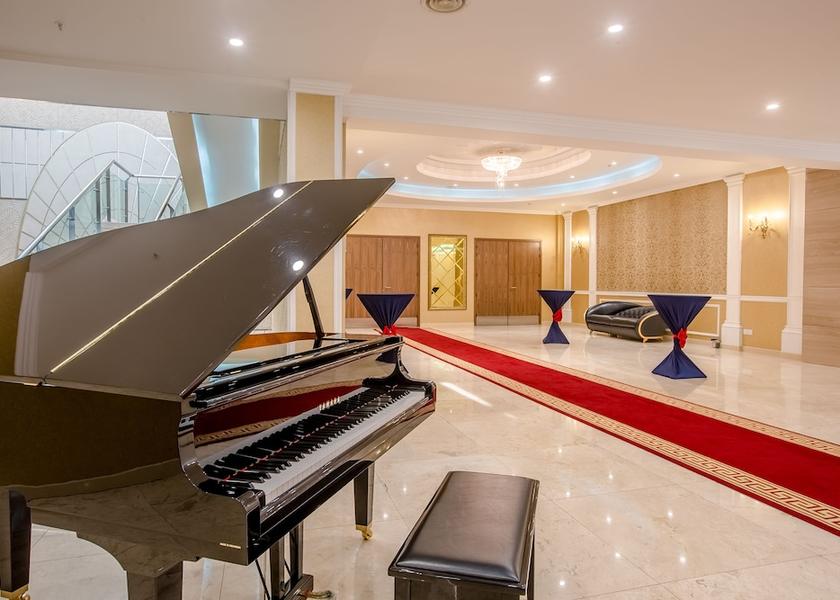  Ulaanbaatar Interior Entrance