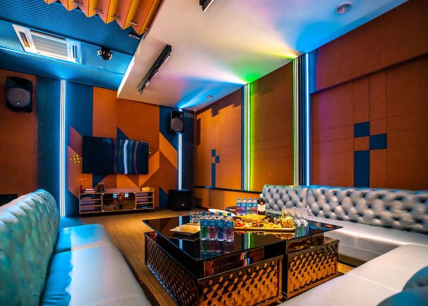  Ulaanbaatar Karaoke Room