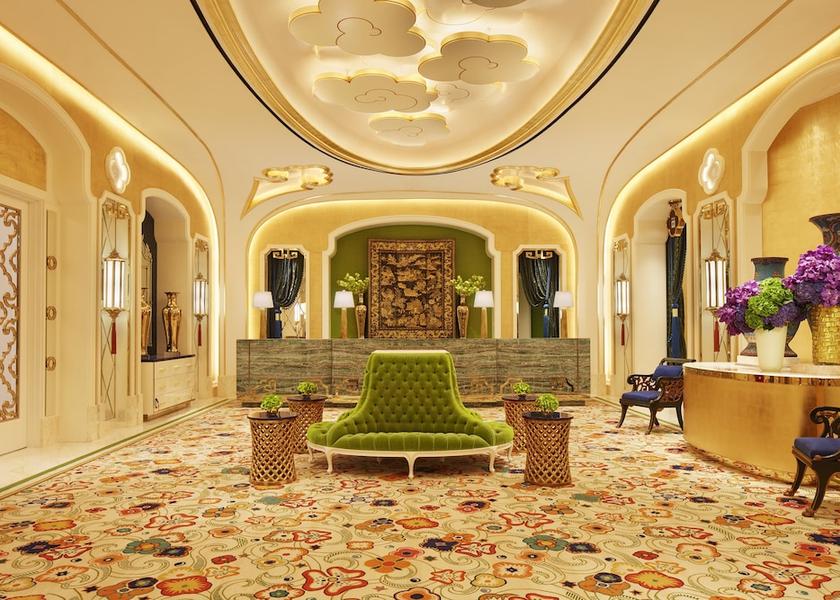  Cotai Lobby sitting area