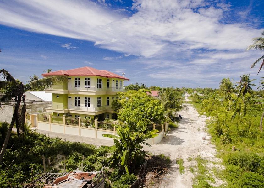 South Ari Atoll Maamigili Front of property
