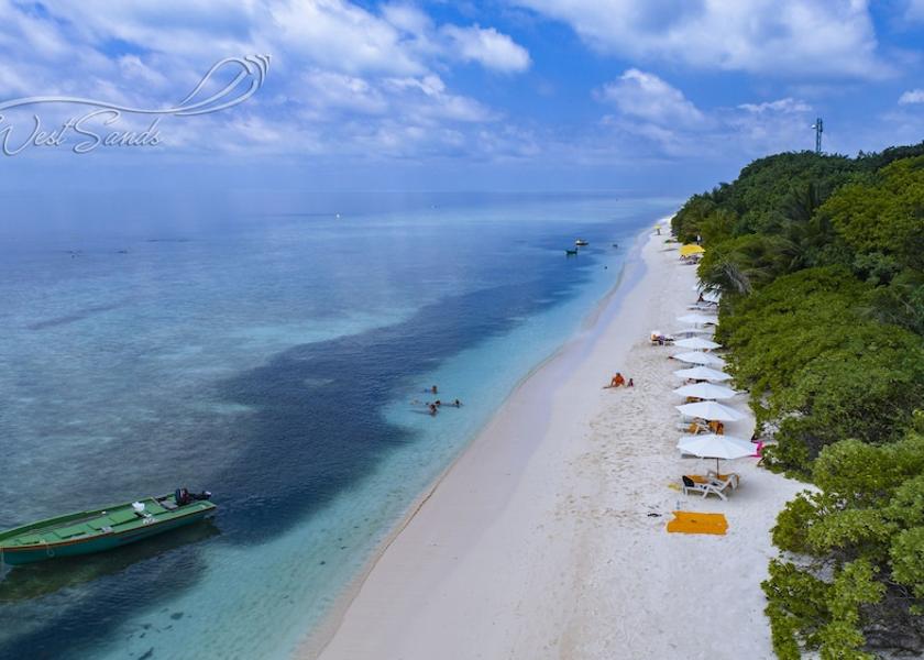 North Ari Atoll Ukulhas Beach