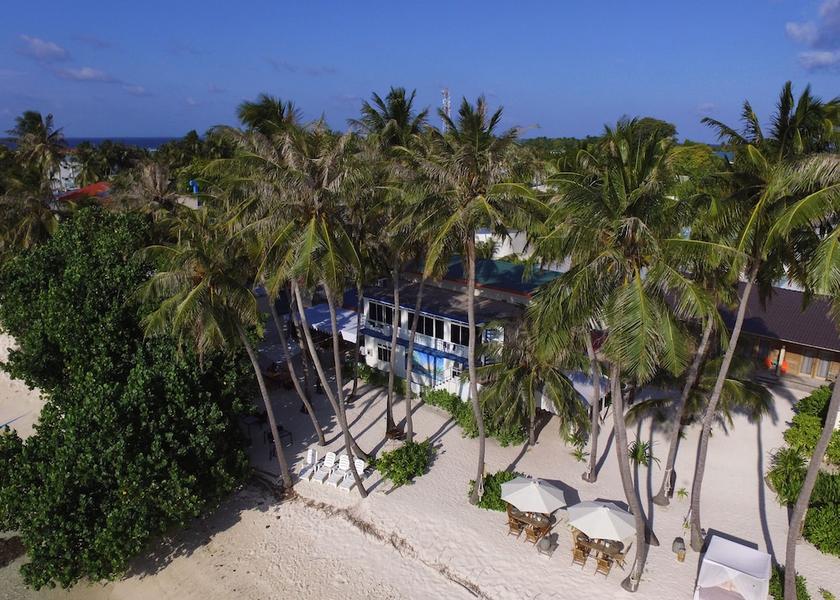 Kaafu Atoll Thulusdhoo Island Exterior Detail