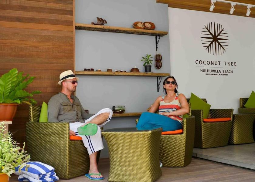 Kaafu Atoll Hulhumalé Lobby sitting area