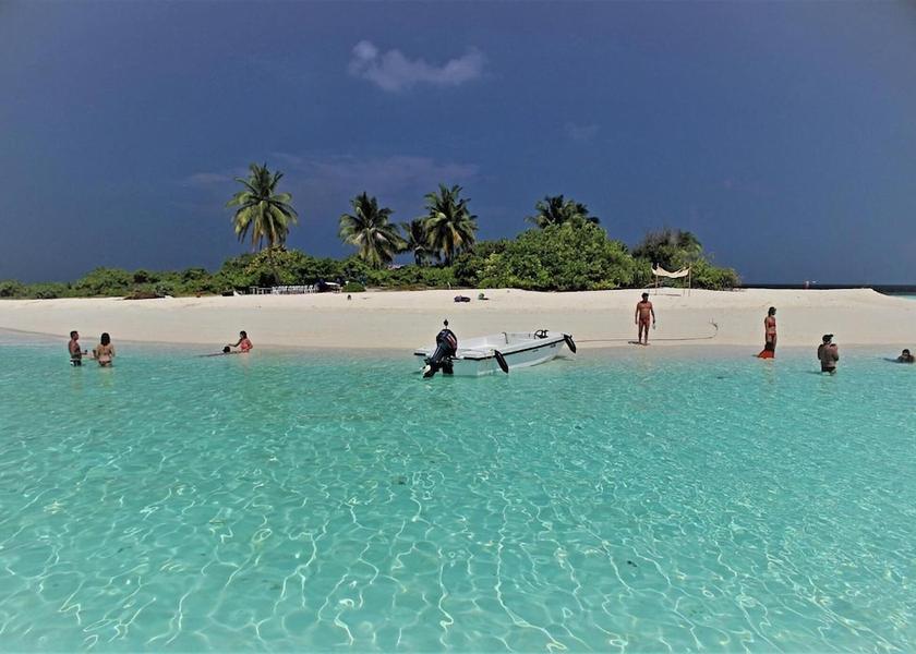 South Ari Atoll Hangnaameedhoo Beach