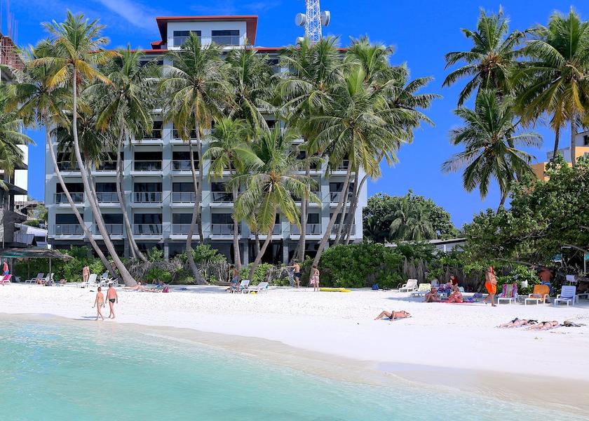 Kaafu Atoll Maafushi Beach