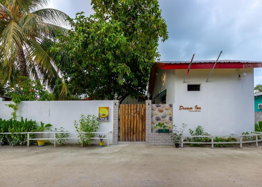 Kaafu Atoll Thulusdhoo Island Property entrance