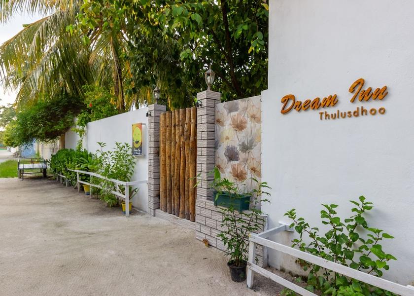 Kaafu Atoll Thulusdhoo Island Property entrance
