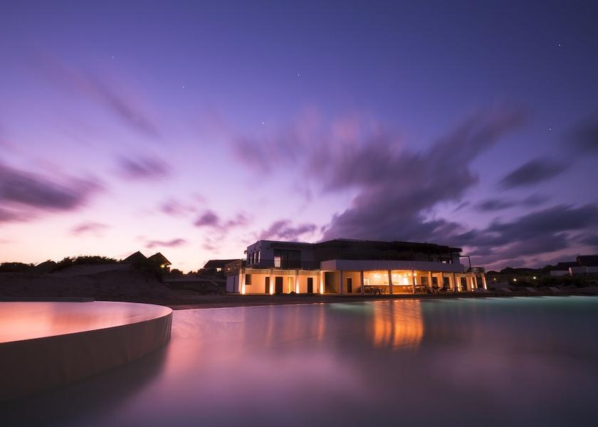  Mecufi Exterior Detail