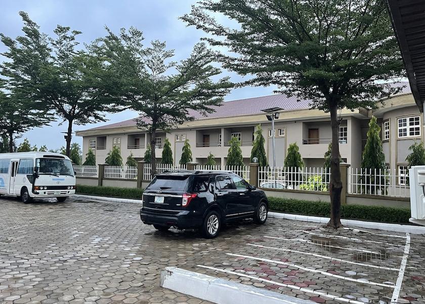 Osun Ede Exterior Detail