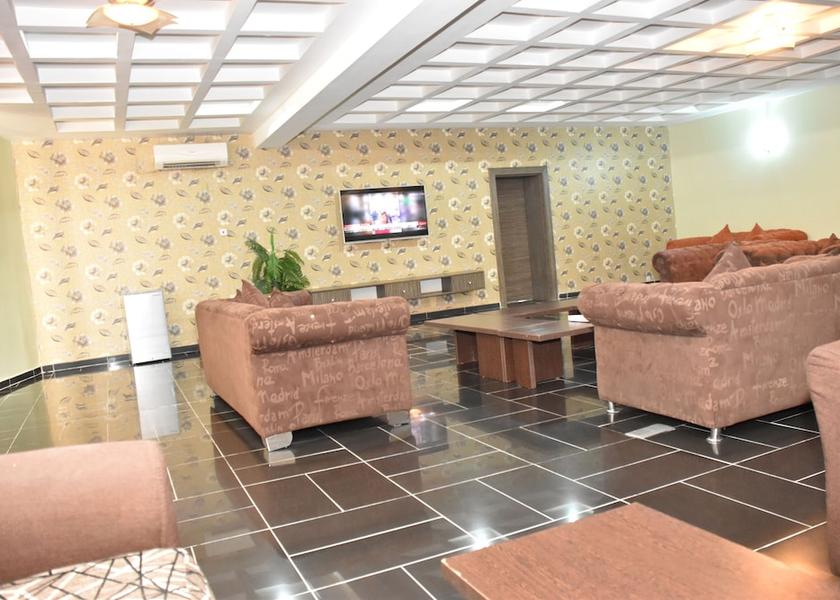 Delta Asaba Living room