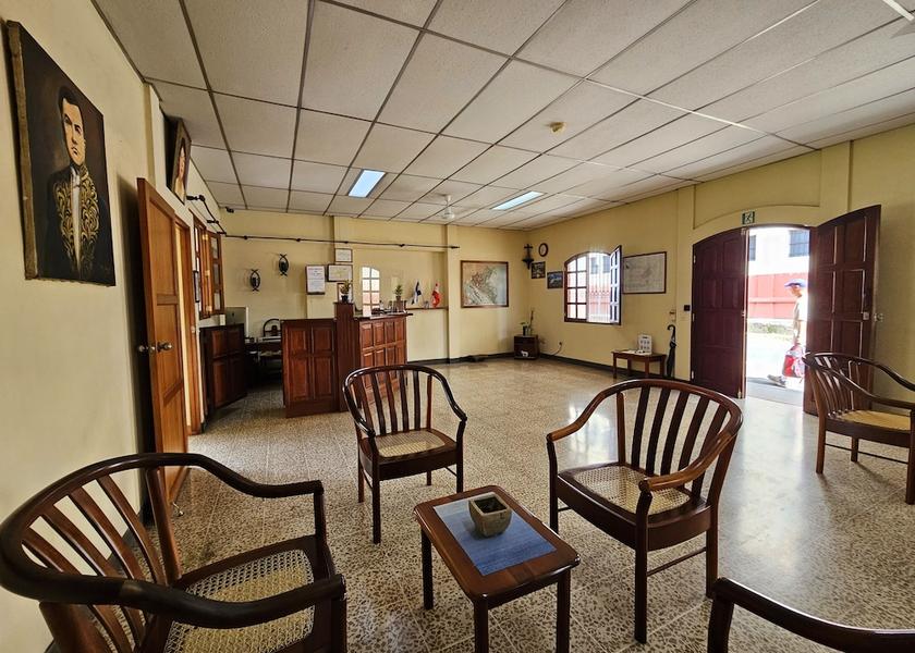 Leon (department) Leon Lobby