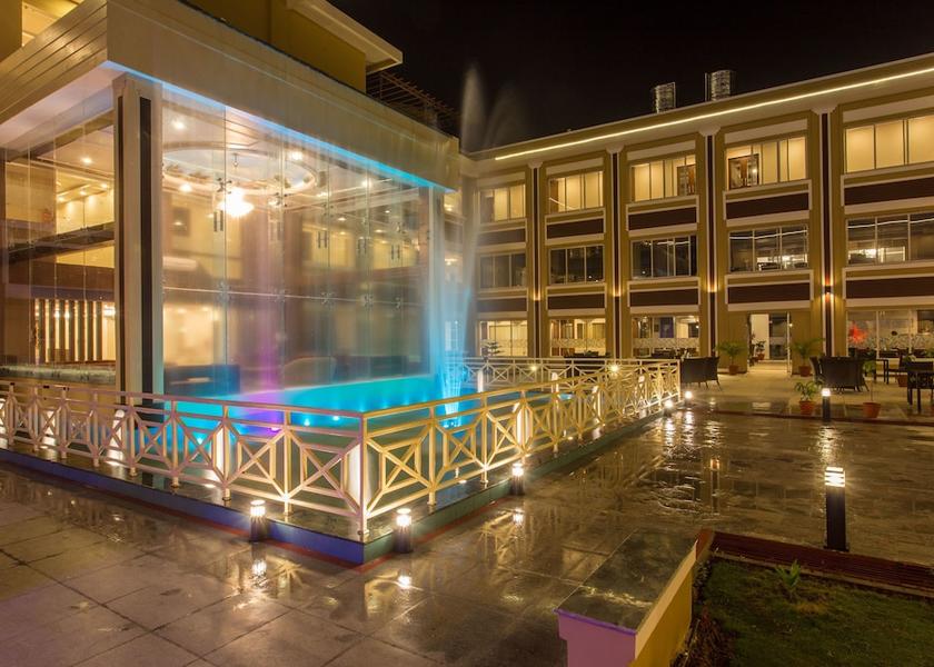  Simara Interior Entrance