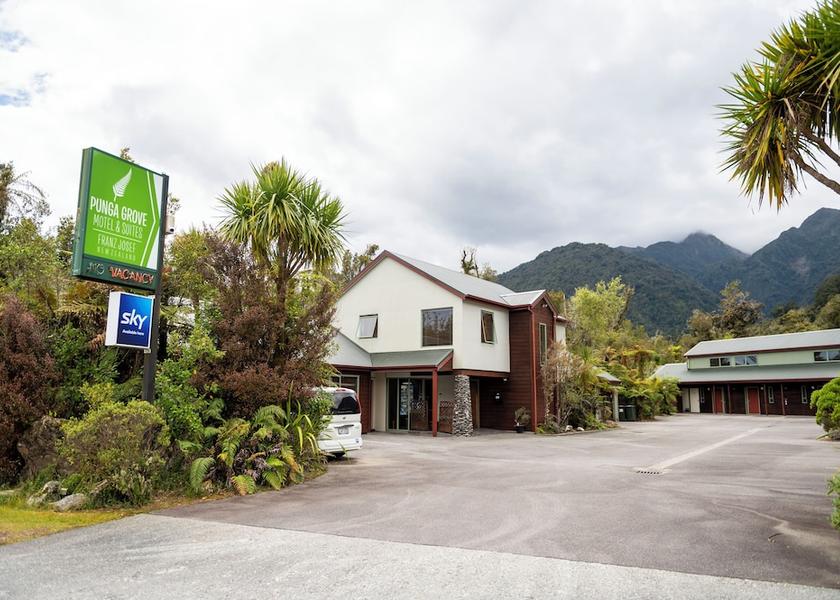 West Coast Franz Josef Glacier Front of property