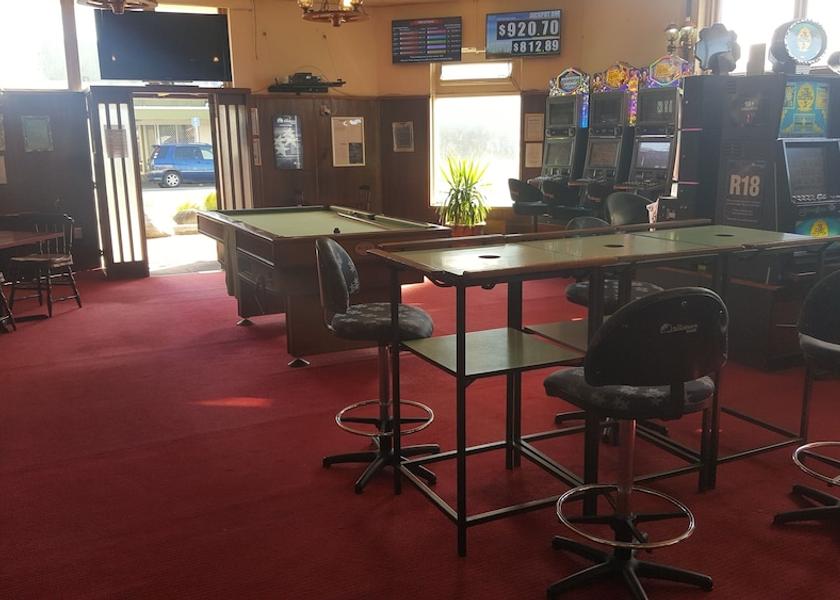 Taranaki Waitara Bar (on property)