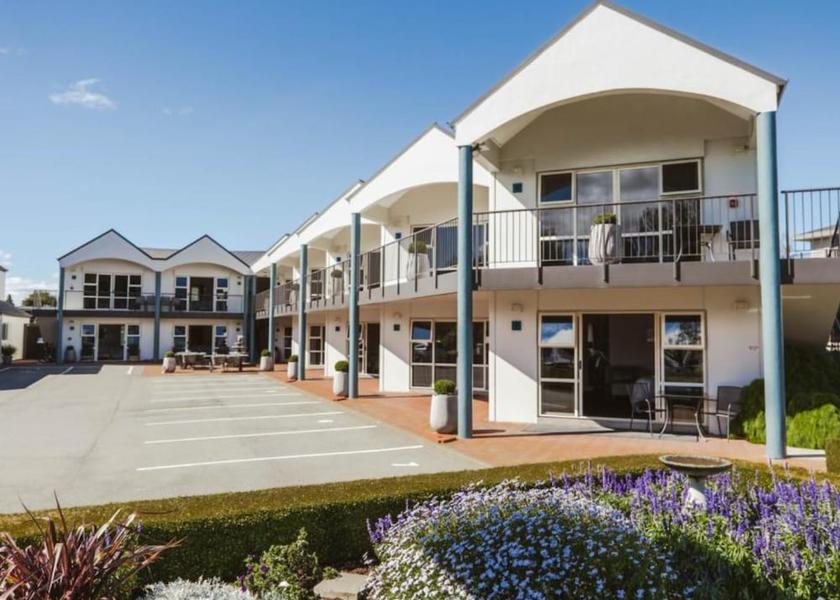 Southland Te Anau Exterior