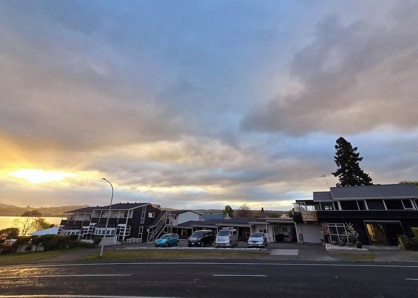 Waikato Taupō Facade