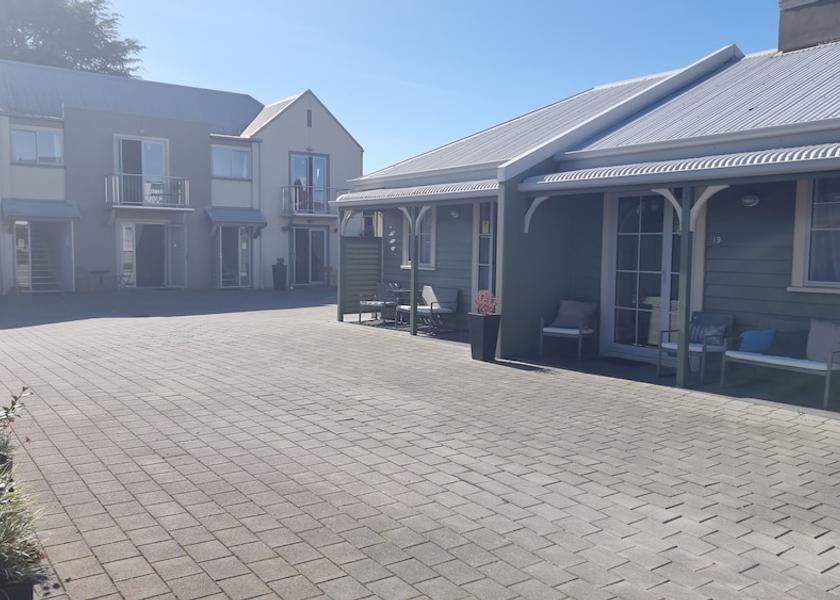 Canterbury Oamaru Courtyard view