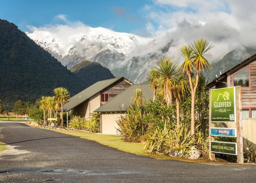 West Coast Franz Josef Glacier Exterior